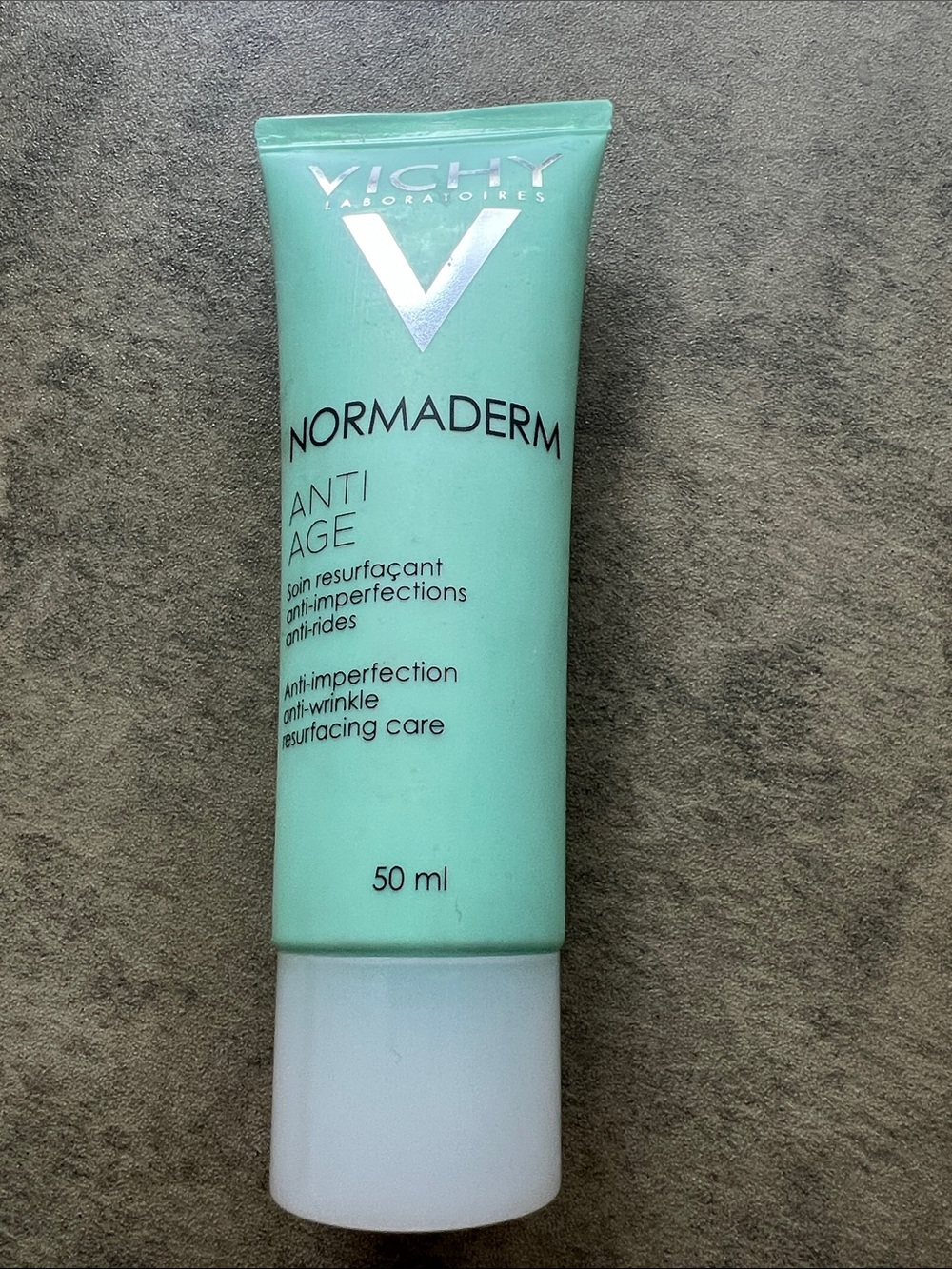 Vichy Normaderm Anti-Age Resurfacing Care - Mint Green